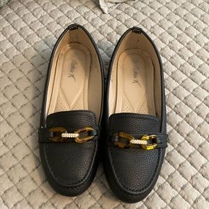 VICTORIA K black loafers size 8.5